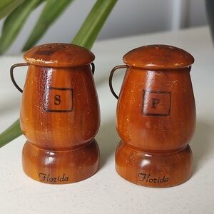 Vintage Florida Souvenir Salt & Pepper Shakers - Wooden Lantern Style